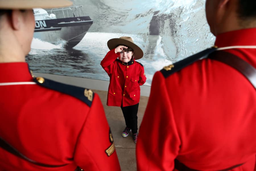 Jeff Schwarz Launches 2024 Auction Series to Support Fallen Officers' Families